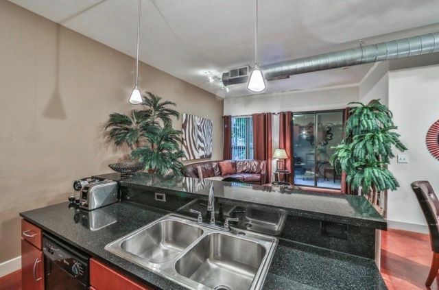 1901 Post Oak Boulevard 1406, Houston, TX 77056