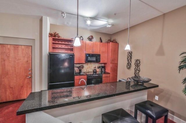 1901 Post Oak Boulevard 1406, Houston, TX 77056