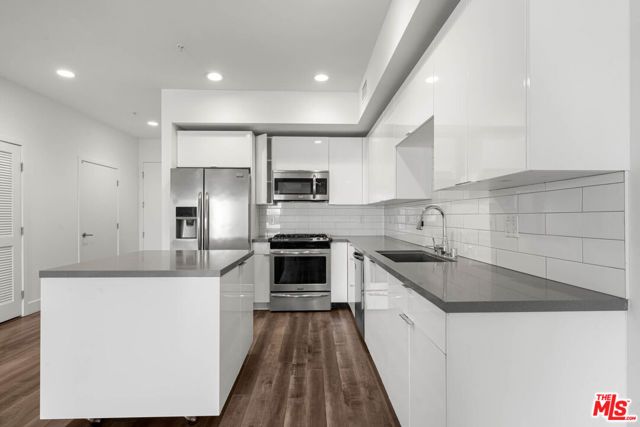 1215 S Bedford Avenue 105, Los Angeles, CA 90035