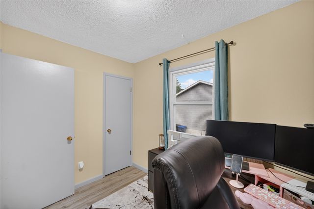 606 Cutler Avenue, Des Moines, IA 50315