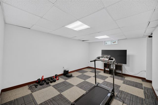606 Cutler Avenue, Des Moines, IA 50315