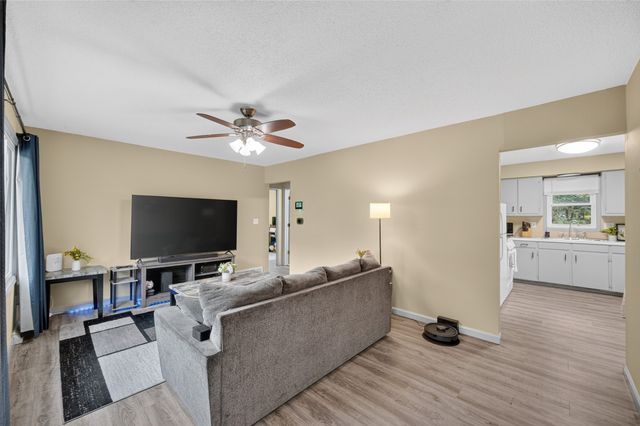 606 Cutler Avenue, Des Moines, IA 50315