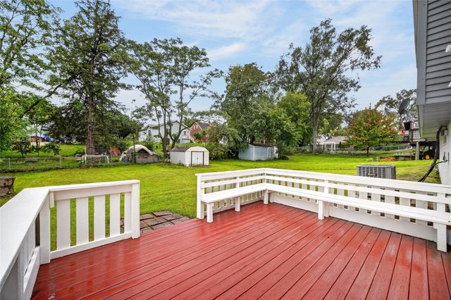 606 Cutler Avenue, Des Moines, IA 50315