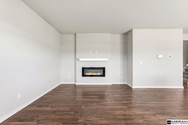 6409 Peters Parkway, Papillion, NE 68157
