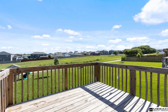 6409 Peters Parkway, Papillion, NE 68157
