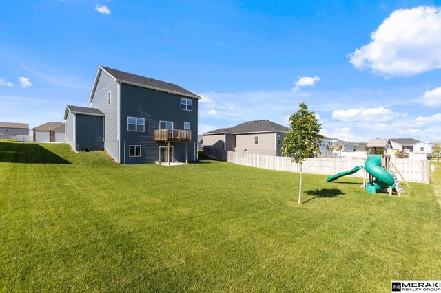 6409 Peters Parkway, Papillion, NE 68157