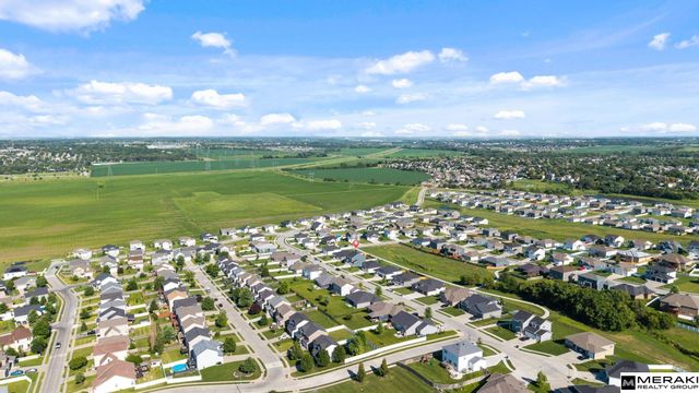 6409 Peters Parkway, Papillion, NE 68157