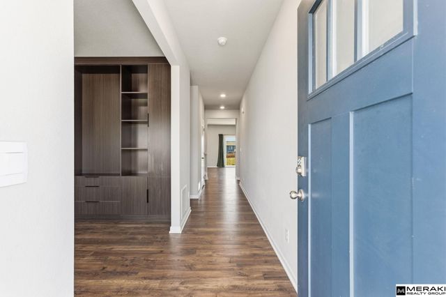 6409 Peters Parkway, Papillion, NE 68157
