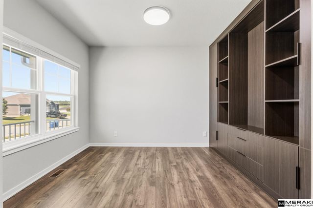 6409 Peters Parkway, Papillion, NE 68157