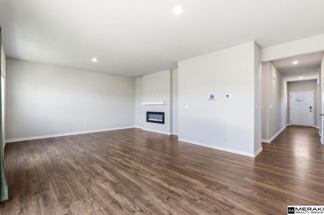 6409 Peters Parkway, Papillion, NE 68157