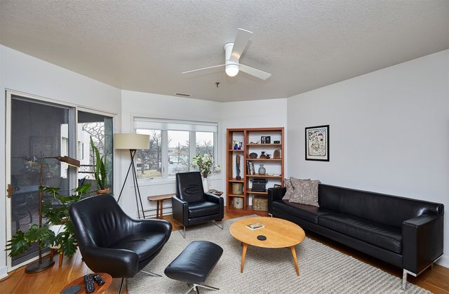 3930 Grand Avenue 4GN, Des Moines, IA 50312