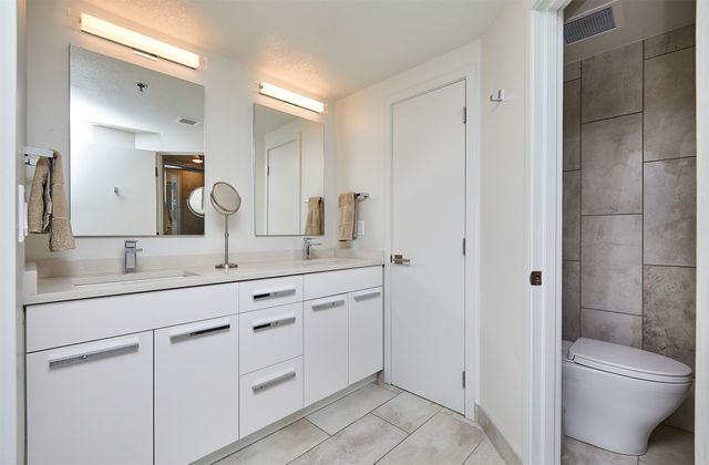 3930 Grand Avenue 4GN, Des Moines, IA 50312