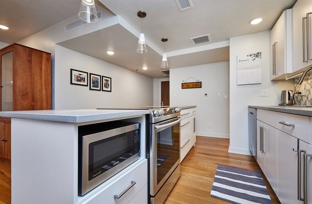 3930 Grand Avenue 4GN, Des Moines, IA 50312