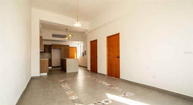 319 RECINTO SUR STREET 6, San Juan, PR 00901