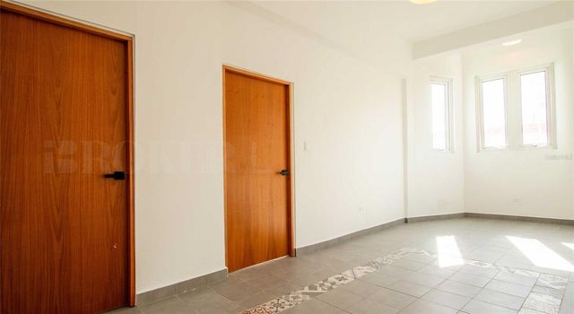 319 RECINTO SUR STREET 6, San Juan, PR 00901