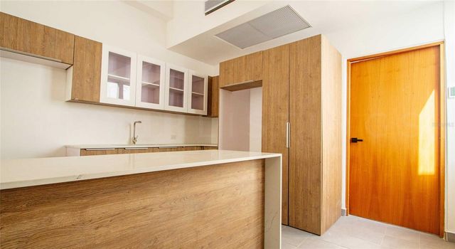 319 RECINTO SUR STREET 6, San Juan, PR 00901