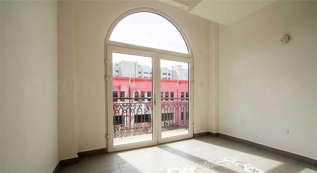 319 RECINTO SUR STREET 6, San Juan, PR 00901