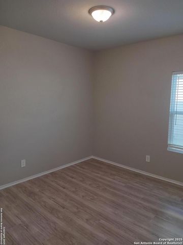 530 pleasanton, San Antonio, TX 78221