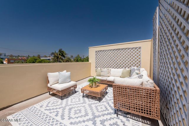 1238 22nd Street 3, Santa Monica, CA 90404