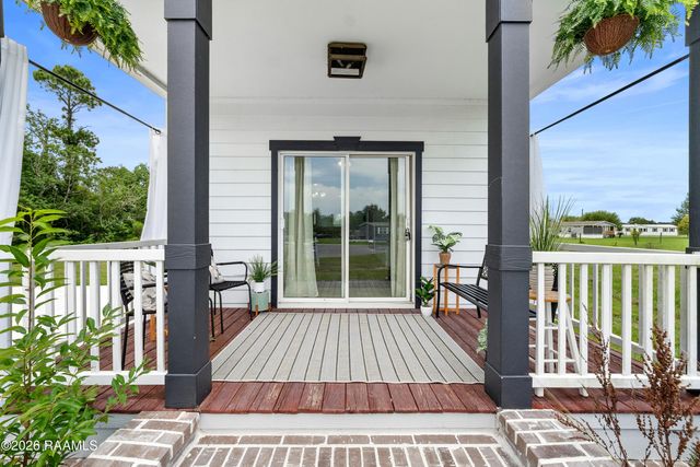 264 Oak Manor Road, Rayne, LA 70578