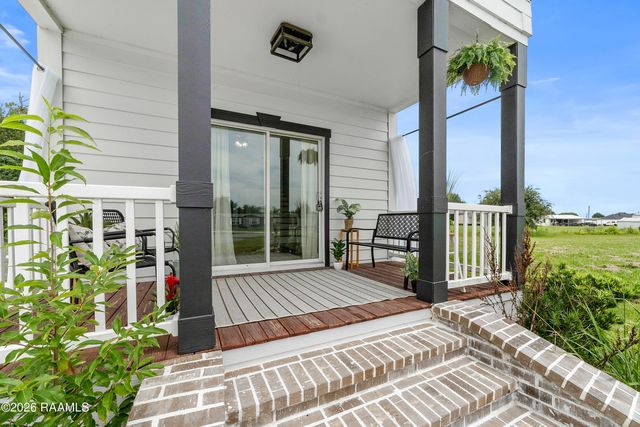 264 Oak Manor Road, Rayne, LA 70578
