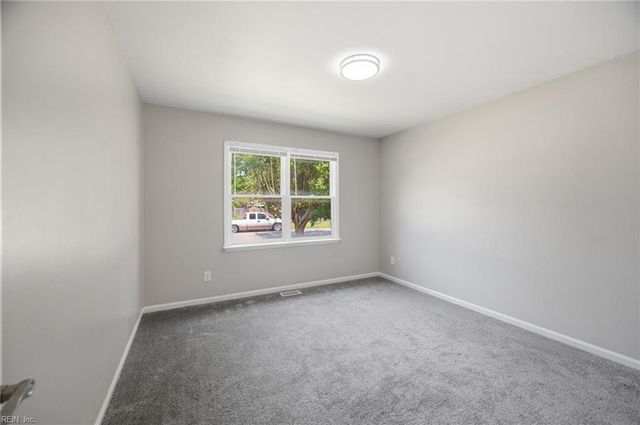 4141 3rd ST, Chesapeake, VA 23324