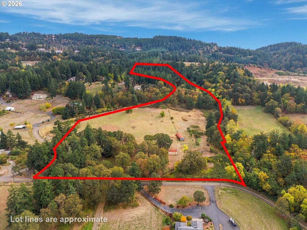 Image 1 of property listing at 0 Ne CORRAL CREEK Rd, Newberg, OR 97132