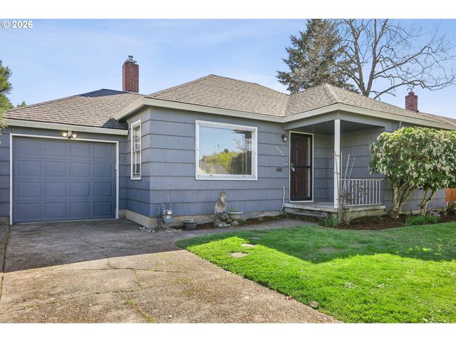 9306 Se SALMON St, Portland, OR 97216