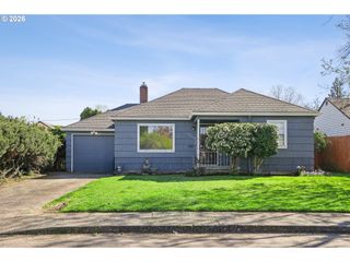 9306 Se SALMON St, Portland, OR 97216