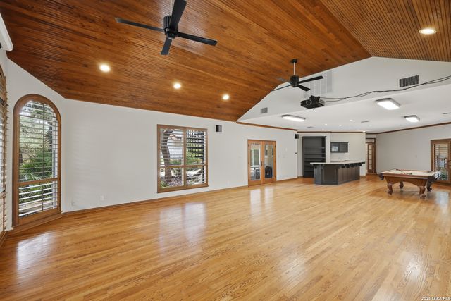 105 Rock Squirrel, Shavano Park, TX 78231