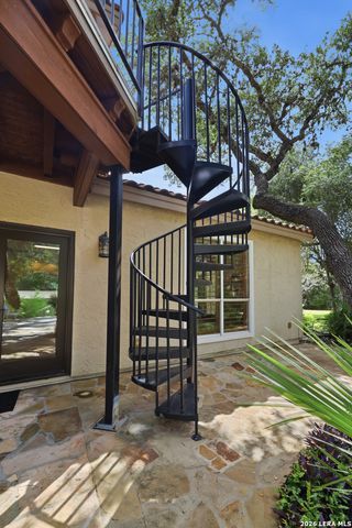 105 Rock Squirrel, Shavano Park, TX 78231