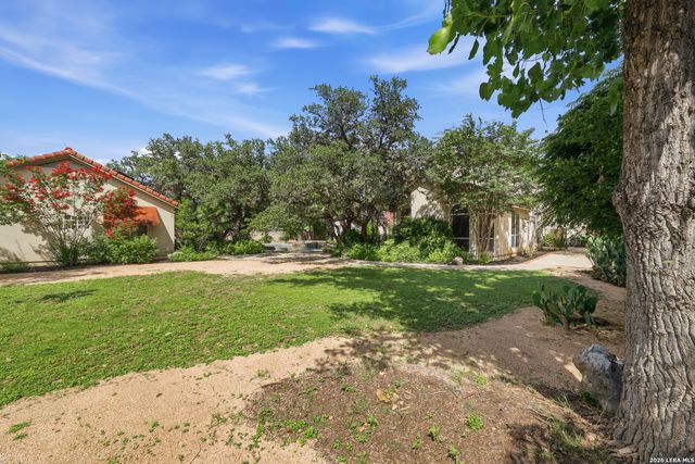 105 Rock Squirrel, Shavano Park, TX 78231