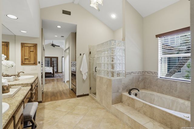 105 Rock Squirrel, Shavano Park, TX 78231
