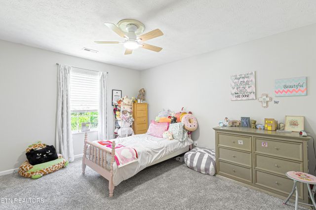 7114 Hannah Brook Rd, Knoxville, TN 37918