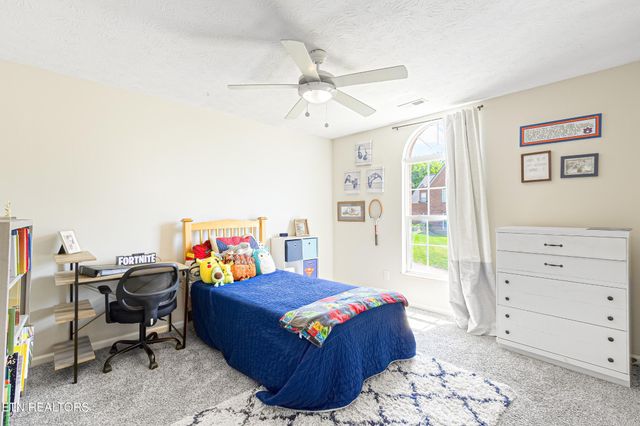 7114 Hannah Brook Rd, Knoxville, TN 37918