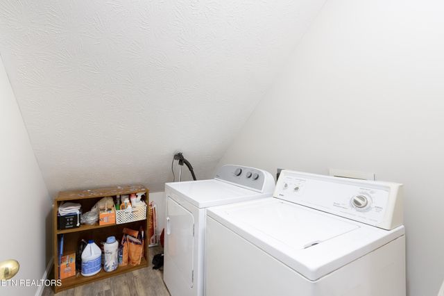 7114 Hannah Brook Rd, Knoxville, TN 37918