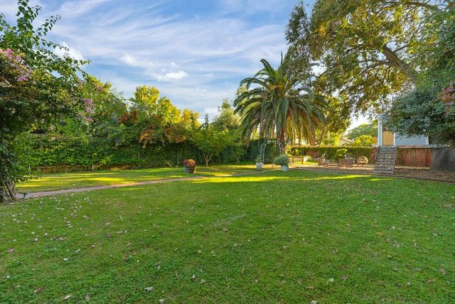 3624 Y St, Sacramento, CA 95817