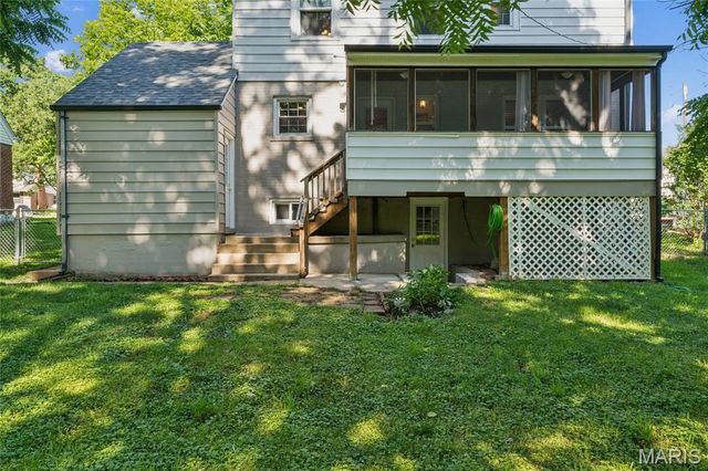 1034 Bernice Avenue, Kirkwood, MO 63122