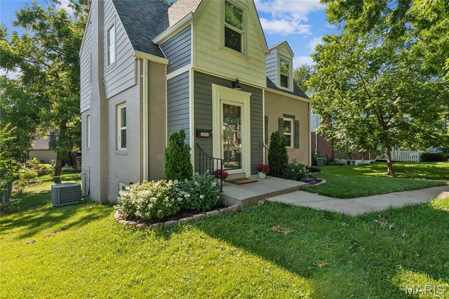 1034 Bernice Avenue, Kirkwood, MO 63122