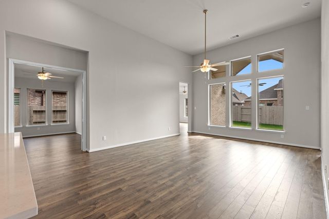 2302 Gleaming Pear Drive, Manvel, TX 77578