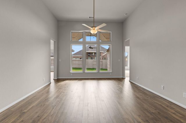 2302 Gleaming Pear Drive, Manvel, TX 77578