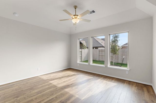 2302 Gleaming Pear Drive, Manvel, TX 77578