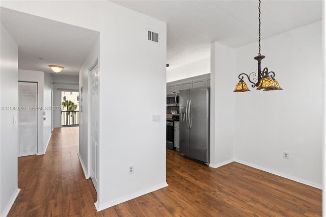 7647 Southampton Terrace 314, Tamarac, FL 33321