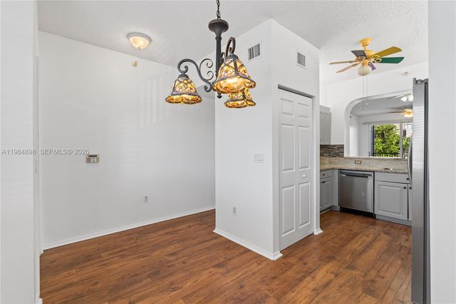 7647 Southampton Terrace 314, Tamarac, FL 33321
