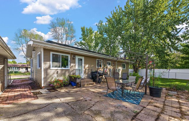 534 Derrick Drive, New Richmond, WI 54017