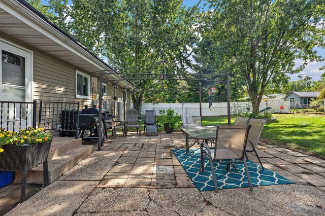 534 Derrick Drive, New Richmond, WI 54017