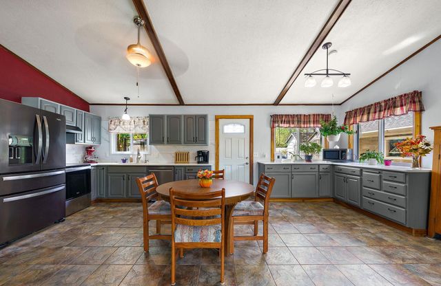 534 Derrick Drive, New Richmond, WI 54017