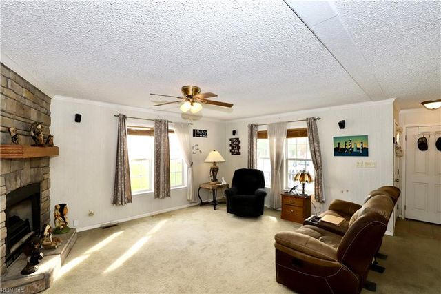 1373 Lambs Grove RD, Elizabeth City, NC 27909
