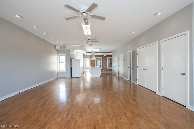 1401 W 75th Street G, Cleveland, OH 44102