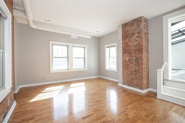 1401 W 75th Street G, Cleveland, OH 44102